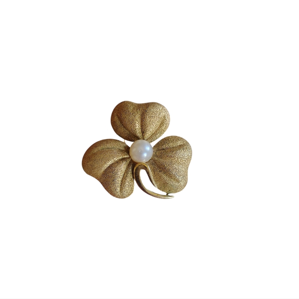 Trifari Vintage Brooch
